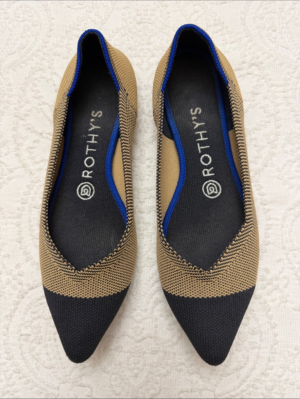 Rothy's The Point Flats Tan & Black US 7 (Dune Cap Toe)